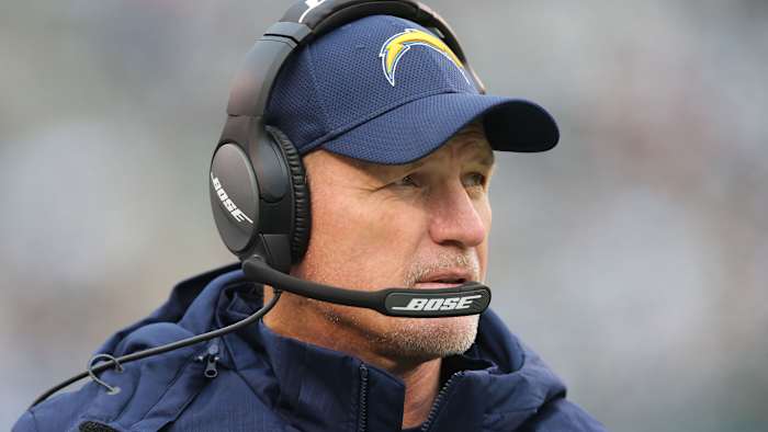 Chargers fire Ken Whisenhunt